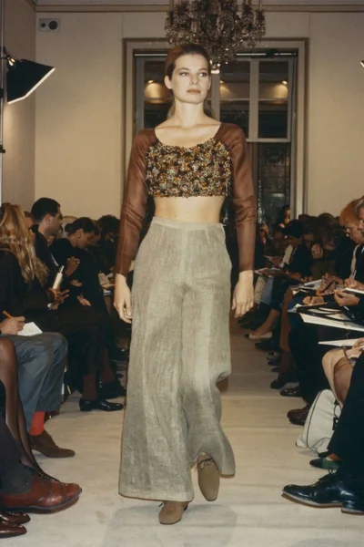 Look 50